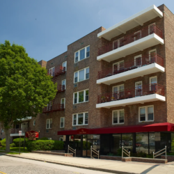 THE TOWNHOUSE Mineola, NY